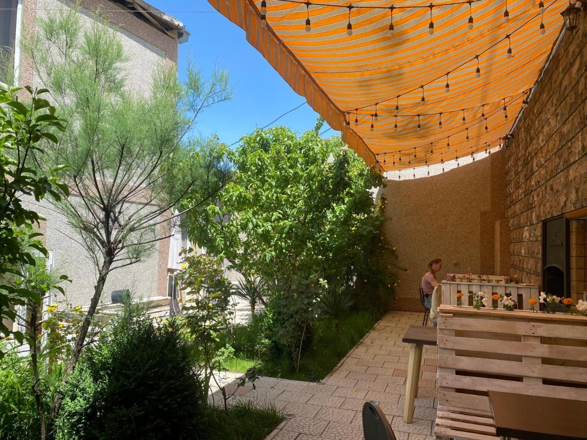 Guesthouse Aygestan Jerevan Eksteriør billede